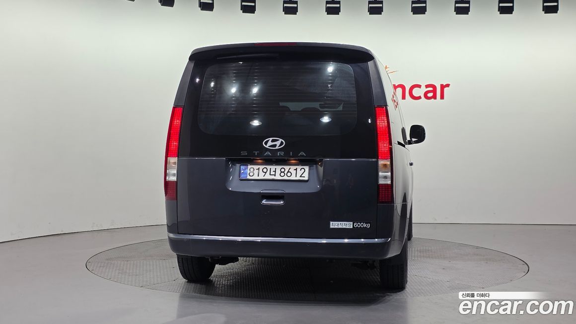 Hyundai Staria 2025