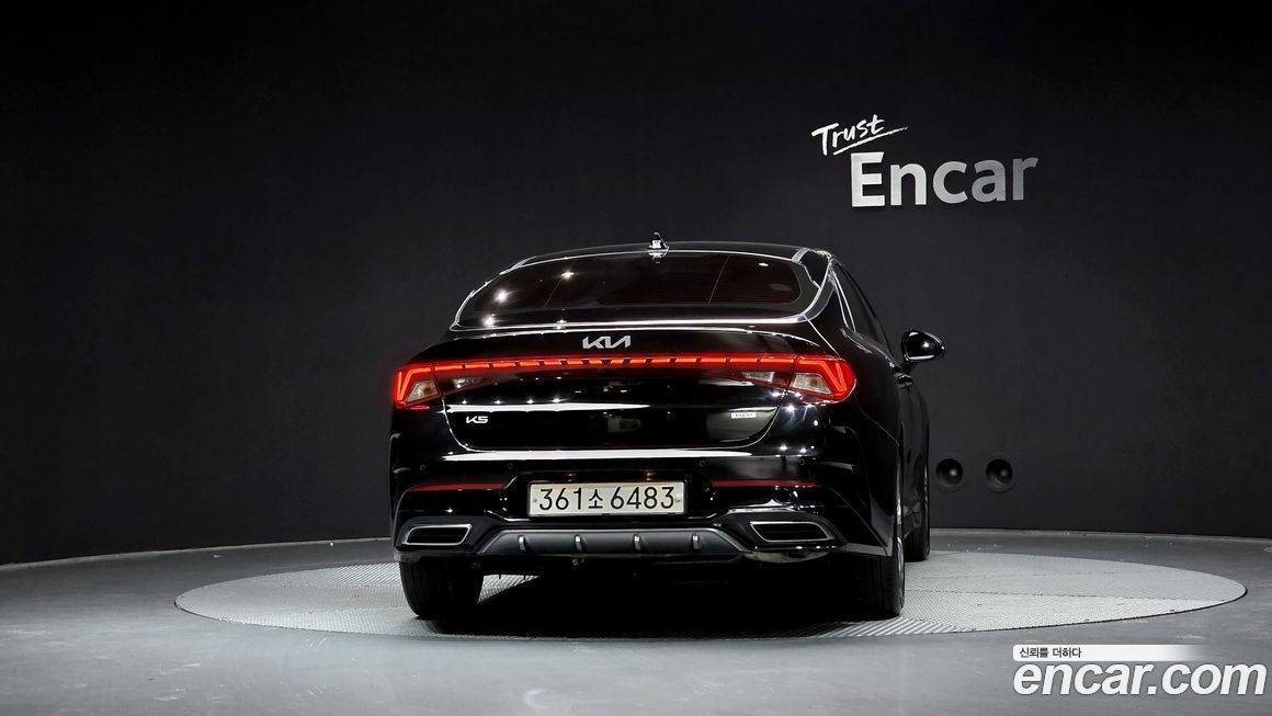 Kia K5 2023