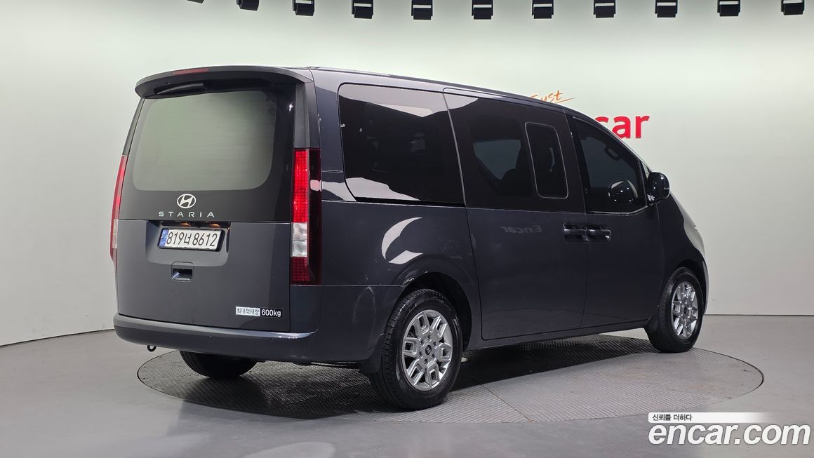 Hyundai Staria 2025