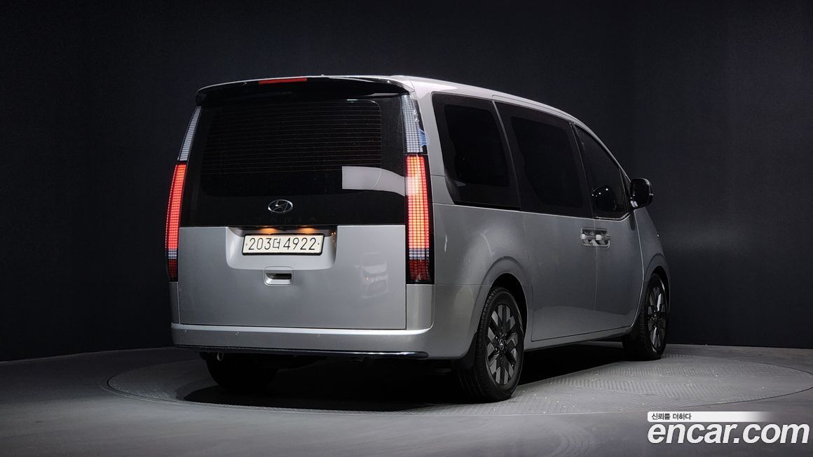 Hyundai Staria 2022