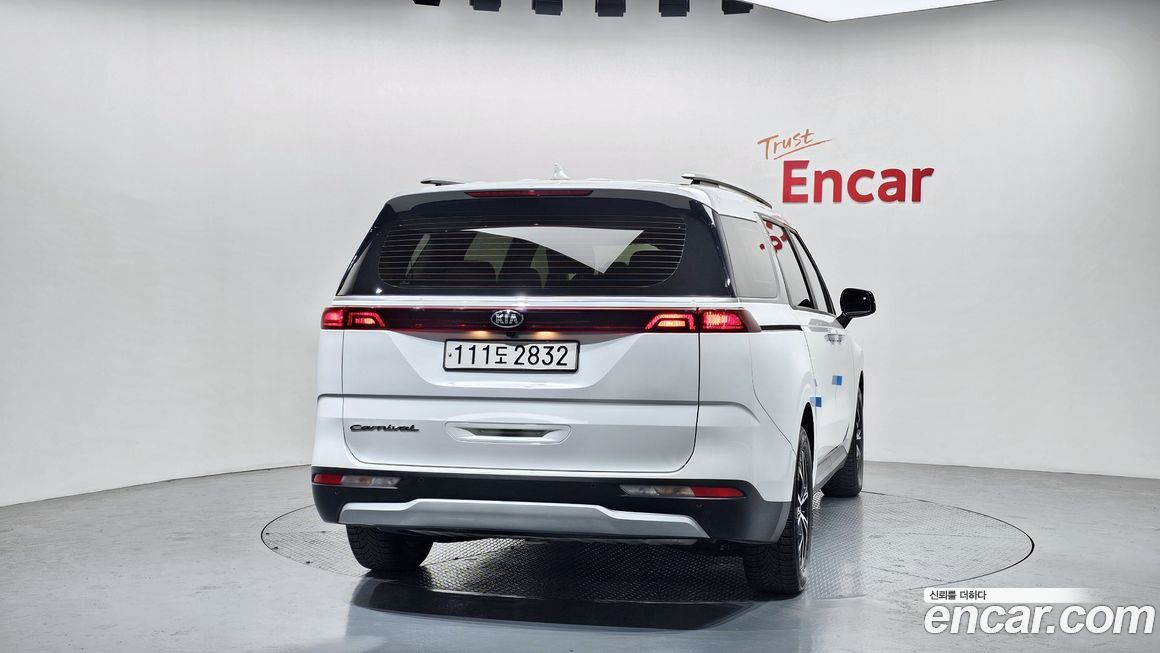 Kia Canival 2021