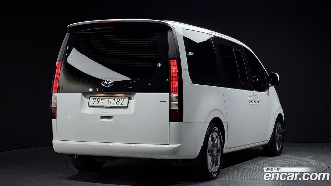 Hyundai Staria 2023