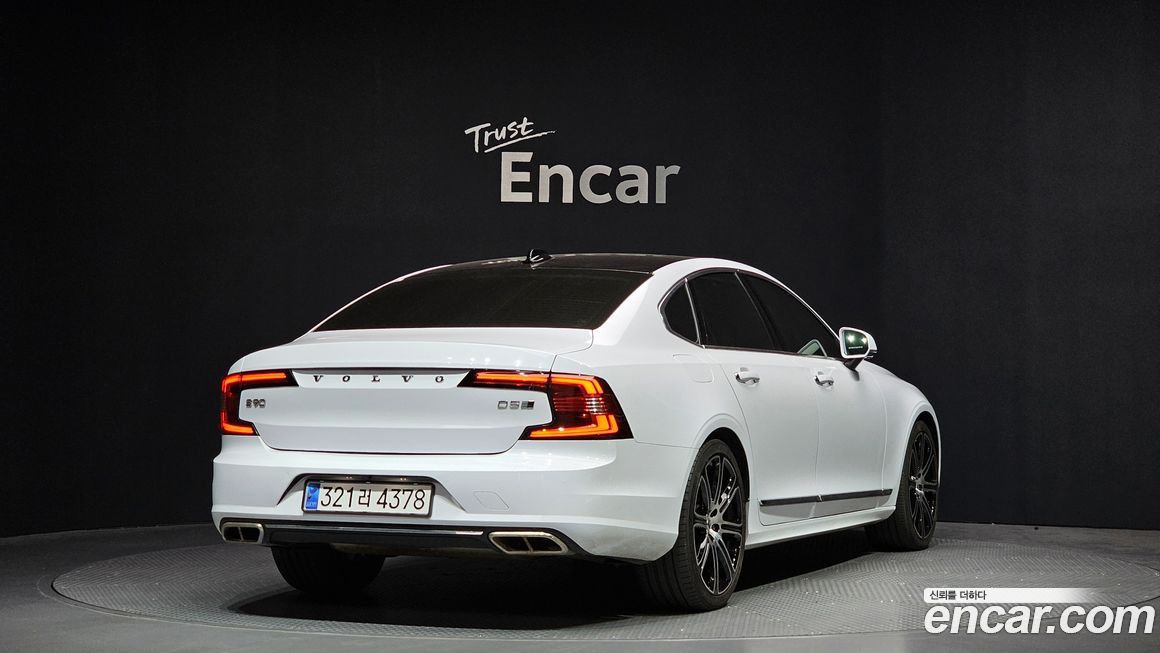 Volvo S90 2019