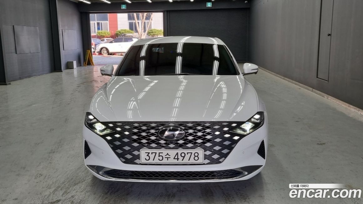 Hyundai Grandeur 2022