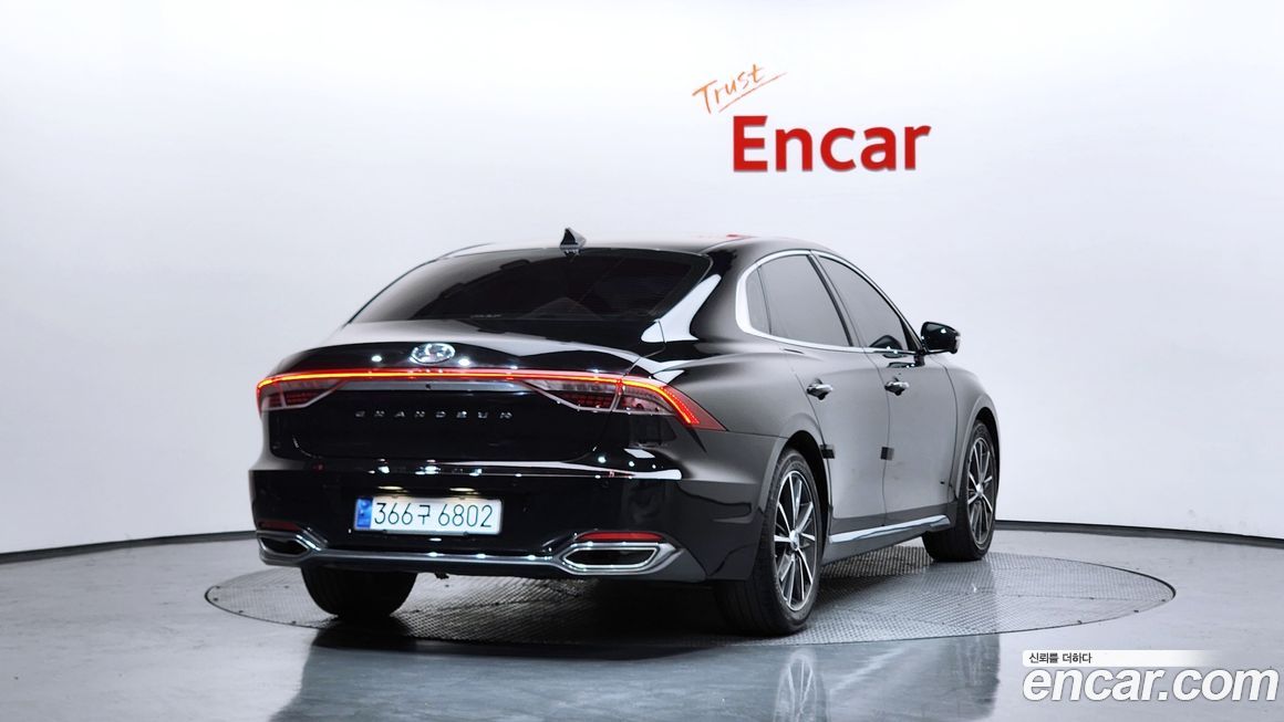 Hyundai Grandeur 2021