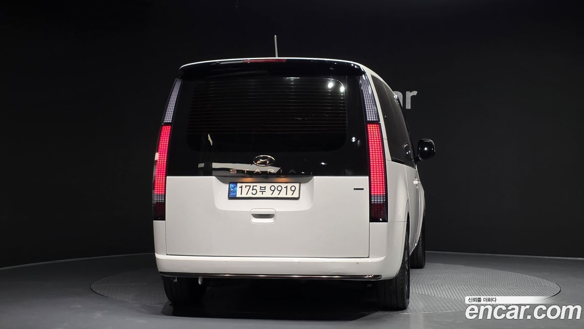 Hyundai Staria 2022