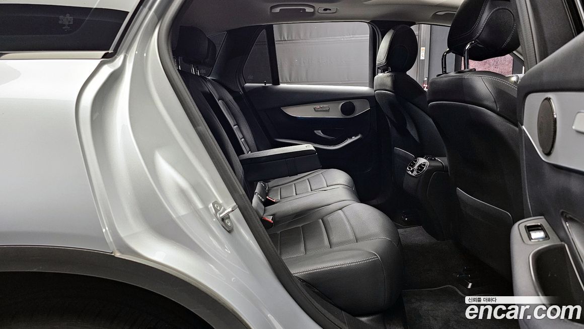 Mercedes-Benz GLC-Class 2019