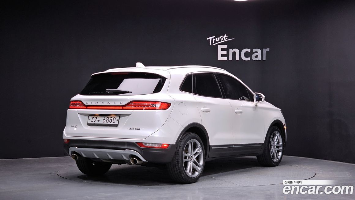 Lincoln MKC 2015