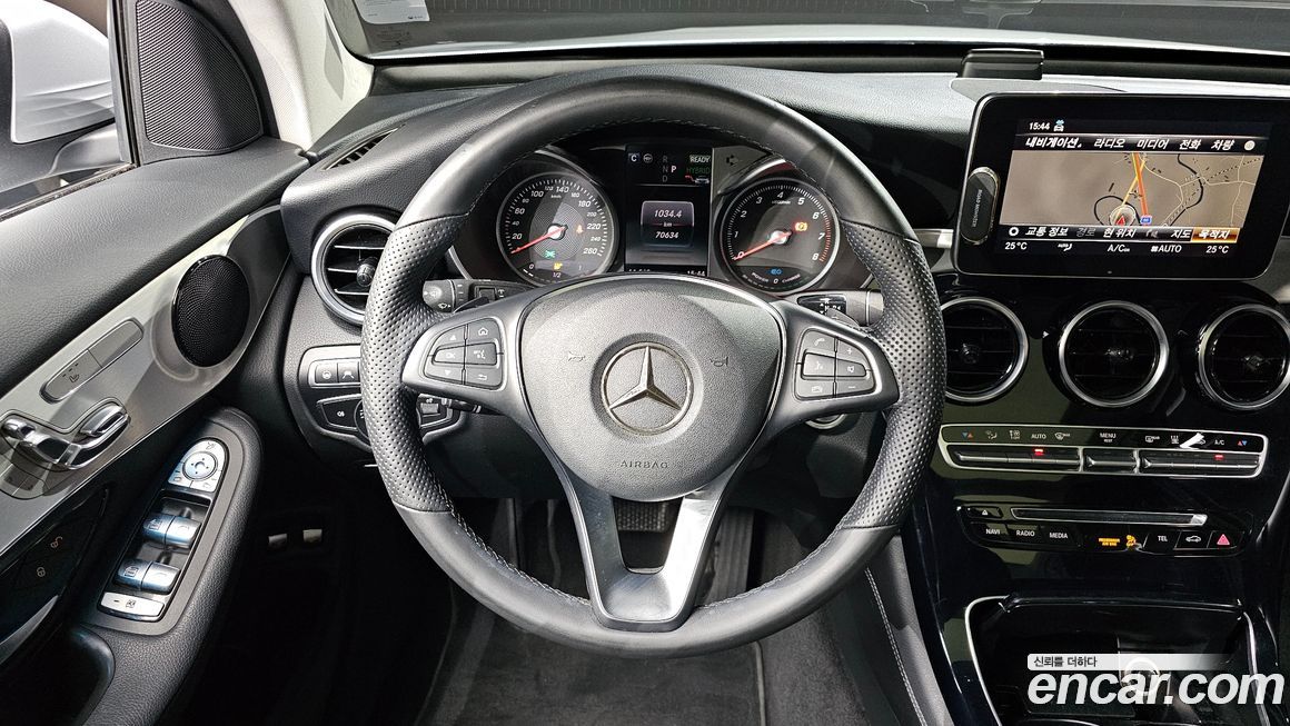 Mercedes-Benz GLC-Class 2019
