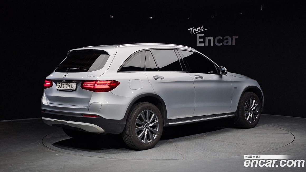 Mercedes-Benz GLC-Class 2019