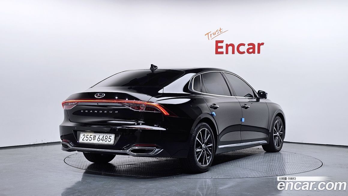 Hyundai Grandeur 2022