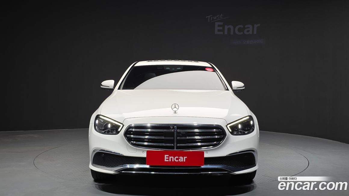 Mercedes-Benz E-Class 2021