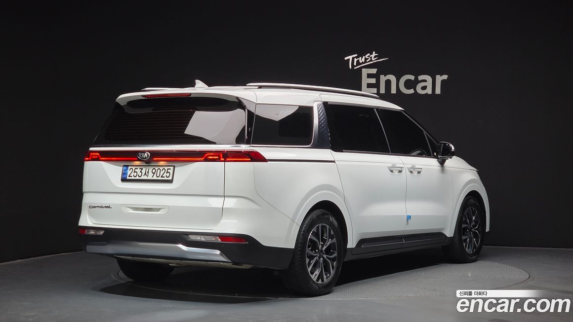 Kia Canival 2021