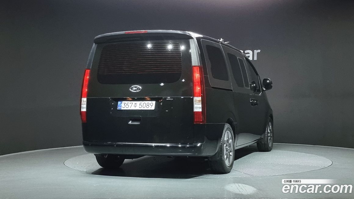 Hyundai Staria 2022