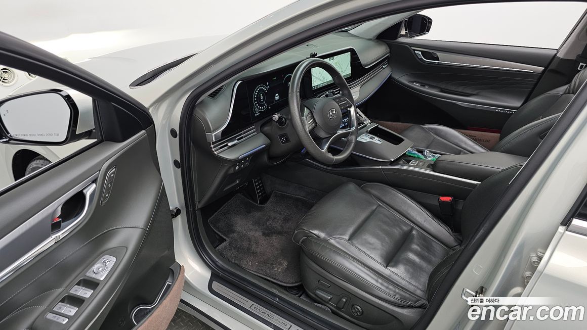 Hyundai Grandeur 2020