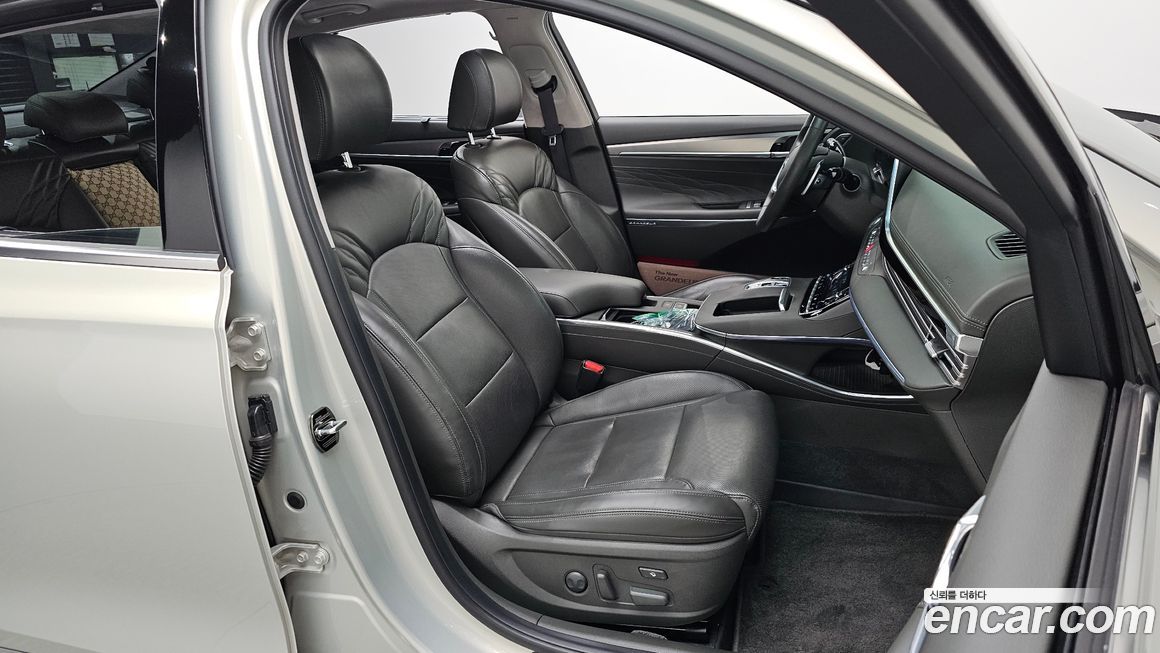 Hyundai Grandeur 2020
