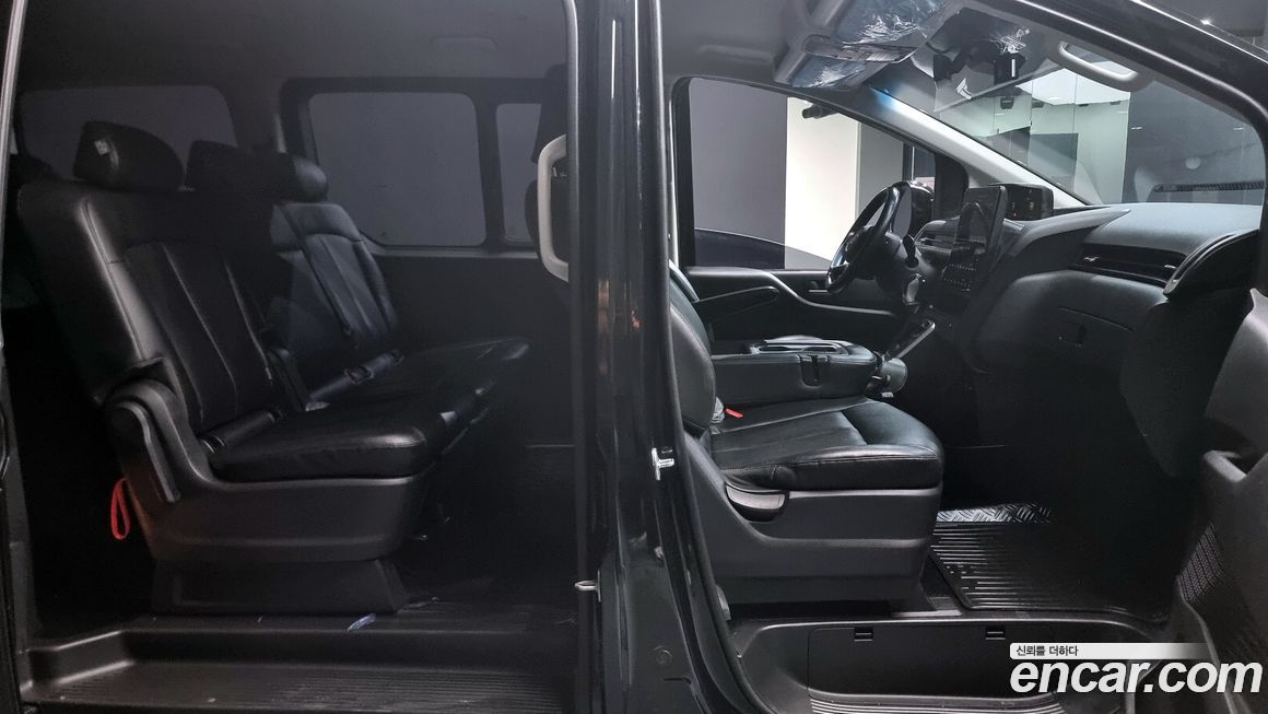 Hyundai Staria 2022