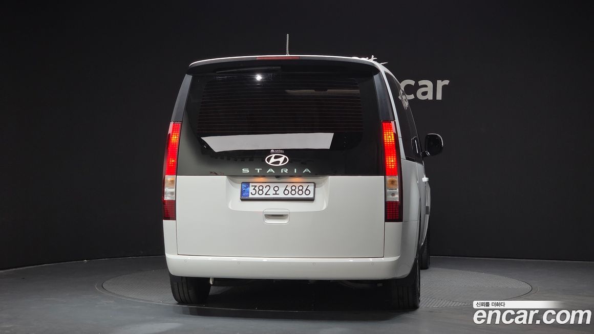 Hyundai Staria 2025