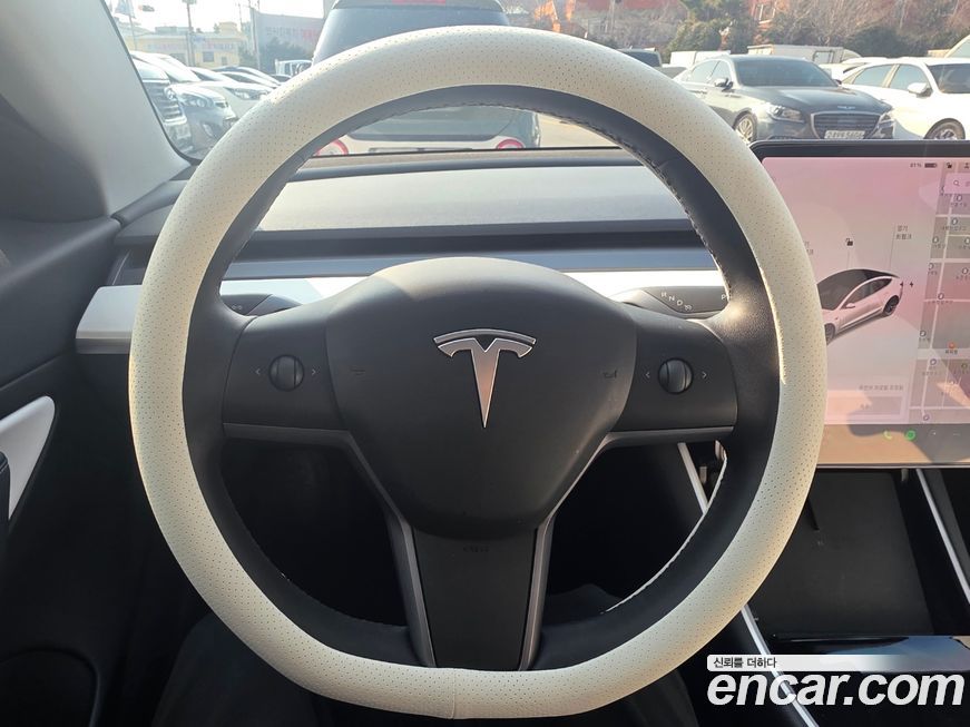 Tesla Model 3 2020