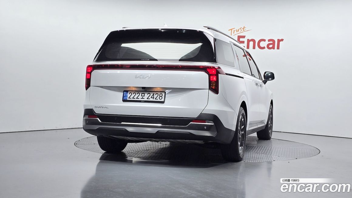 Kia Canival 2024