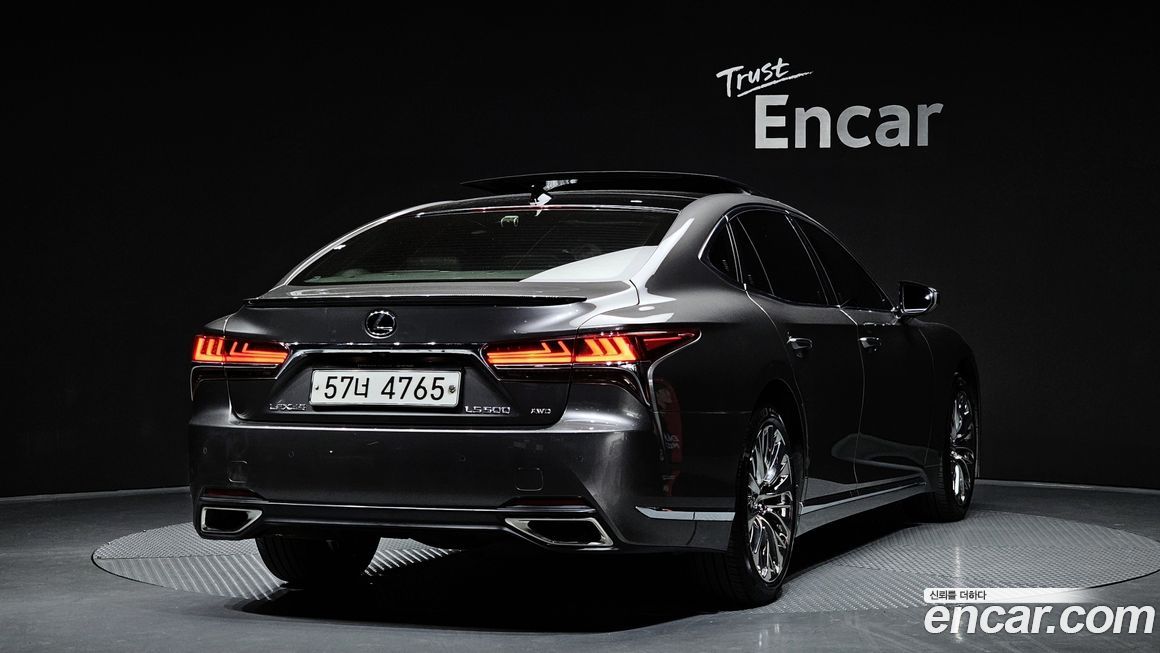 Lexus LS 2018