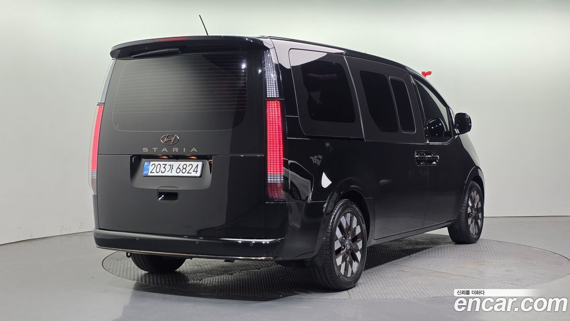 Hyundai Staria 2022