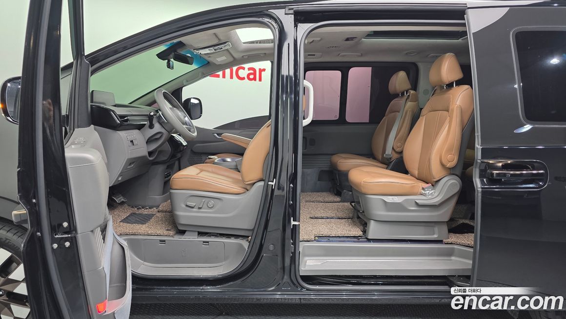 Hyundai Staria 2022
