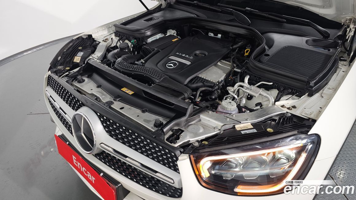 Mercedes-Benz GLC-Class 2021