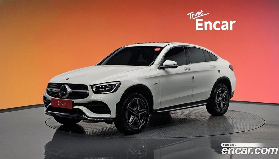 Mercedes-Benz GLC-Class 2021