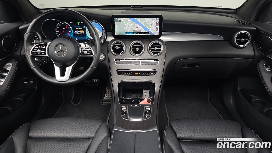 Mercedes-Benz GLC-Class 2021