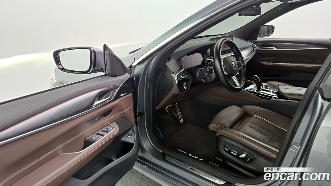 BMW Gran Turismo 2023