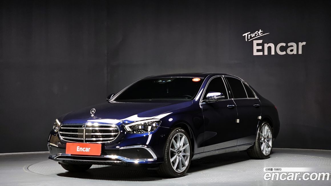 Mercedes-Benz E-Class 2022