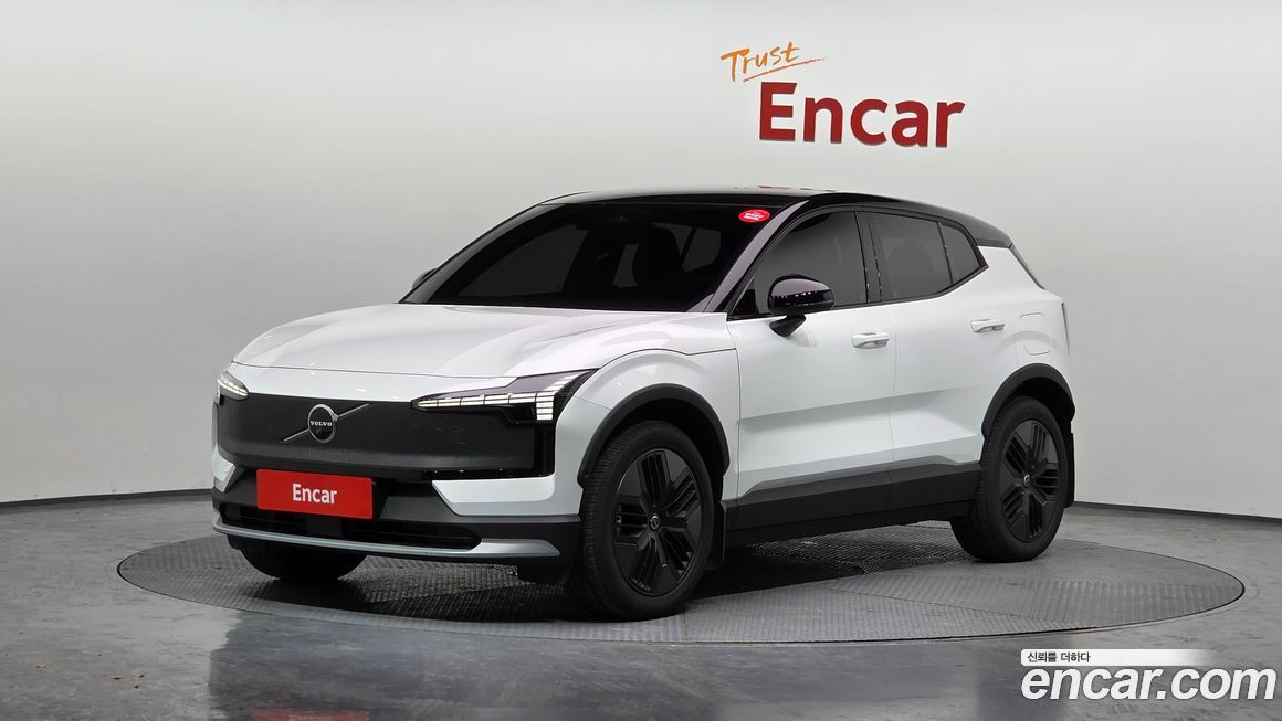 Volvo EX30 2026