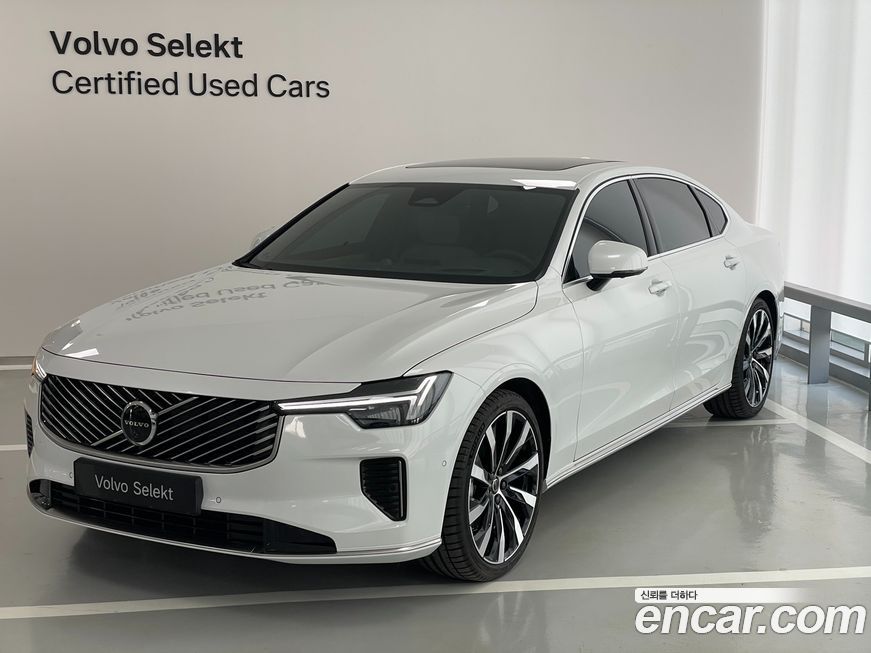 Volvo S90 2026