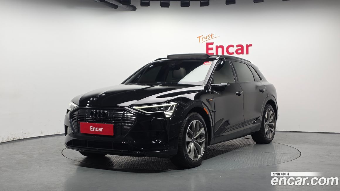 Audi e-tron 2022