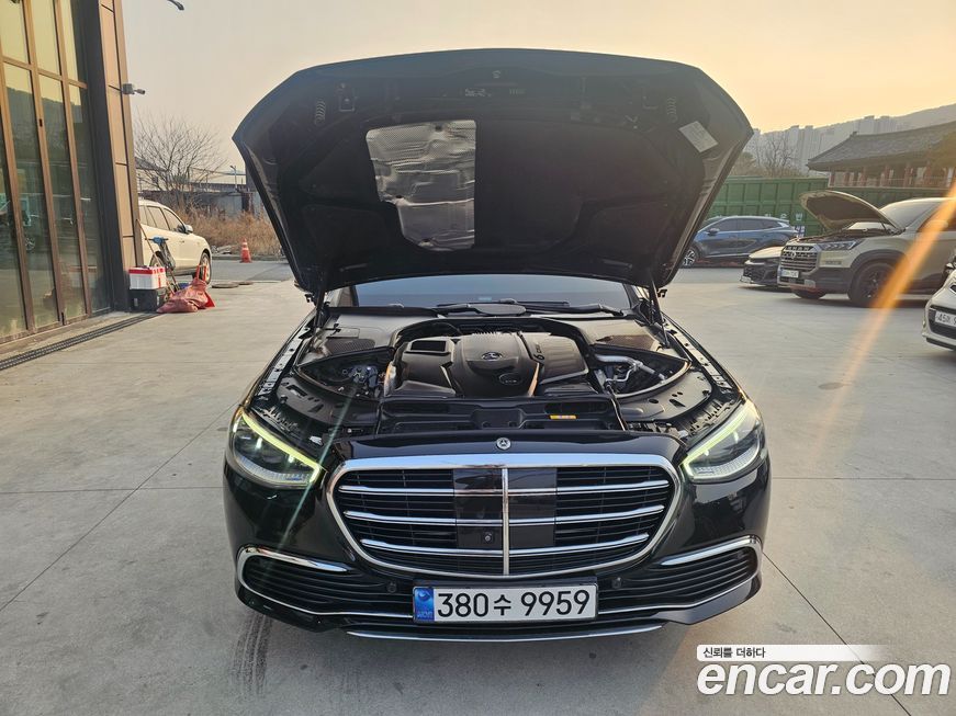 Mercedes-Benz S-Class 2022