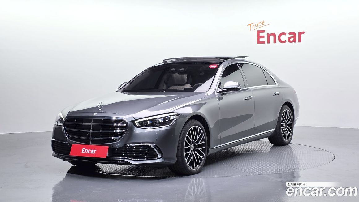 Mercedes-Benz S-Class 2024