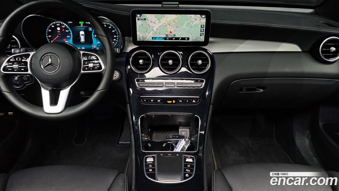 Mercedes-Benz GLC-Class 2021