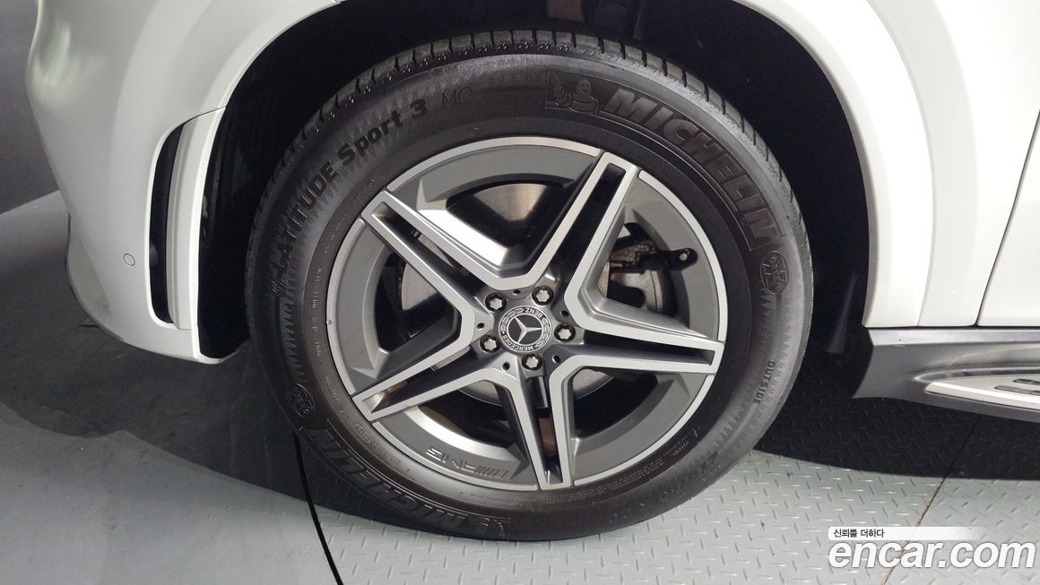 Mercedes-Benz GLE-Class 2021