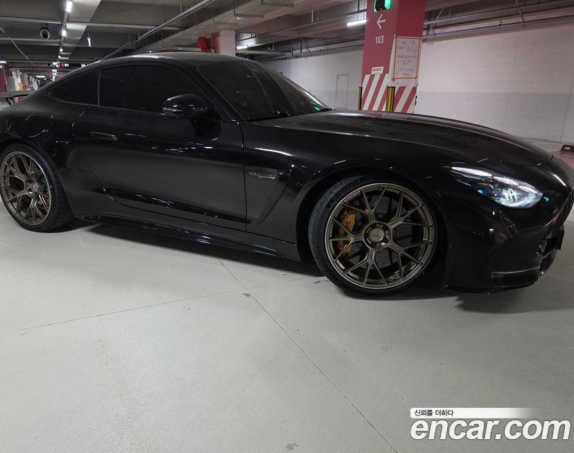 Mercedes-Benz AMG GT 2025