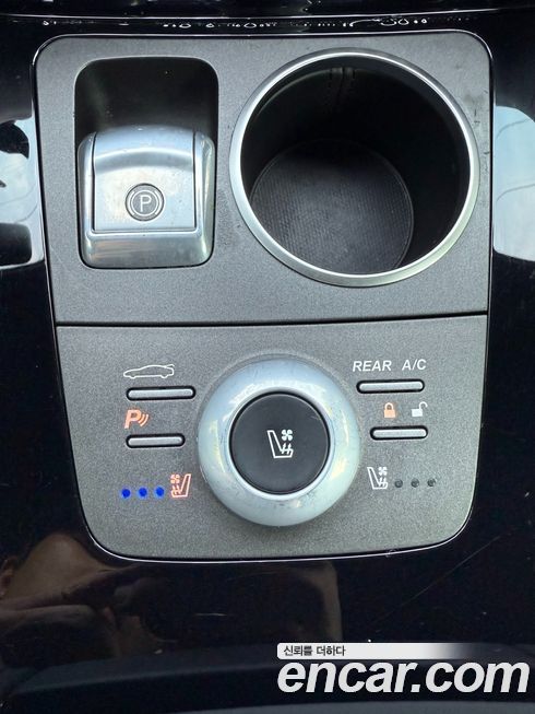 Astonmartin Rapide 2015