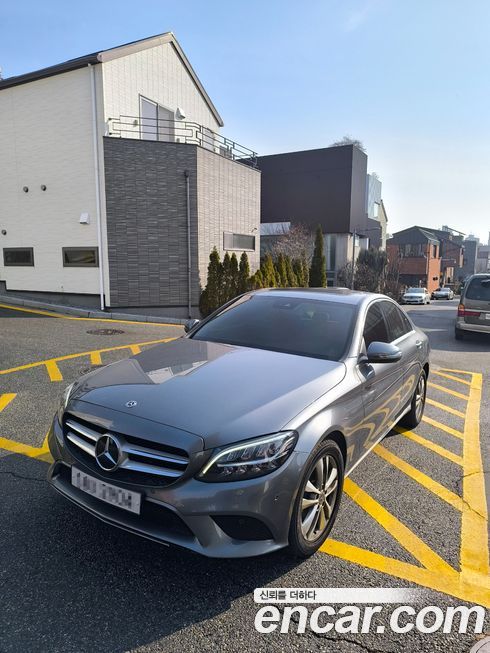 Mercedes-Benz C-Class 2019