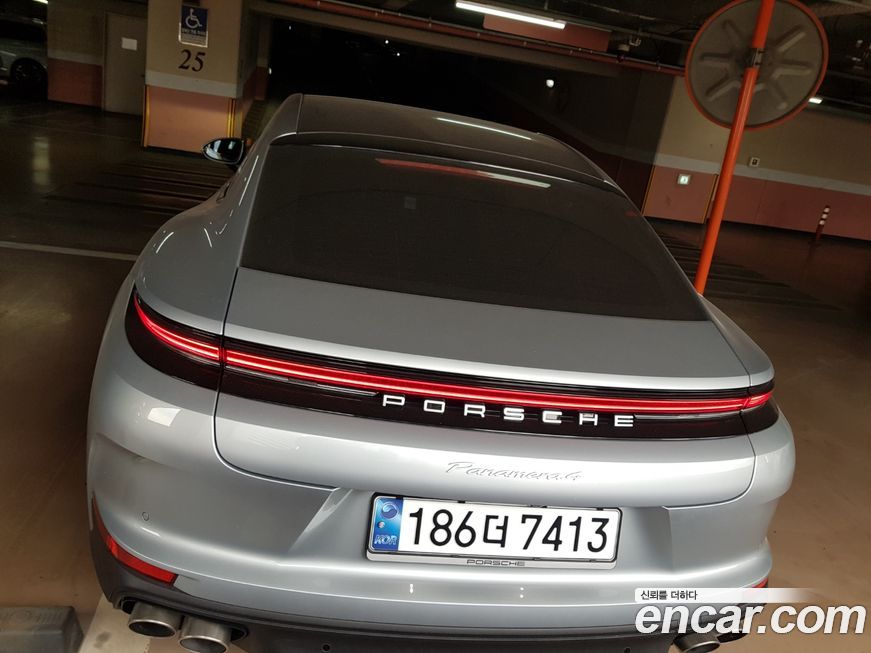 Porsche Panamera 2025