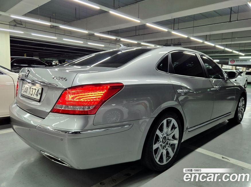 Hyundai Equus 2010