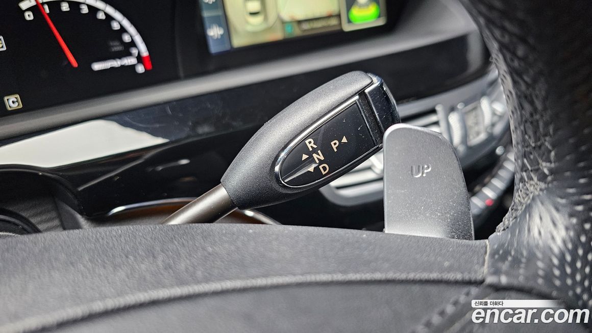 Mercedes-Benz S-Class 2010