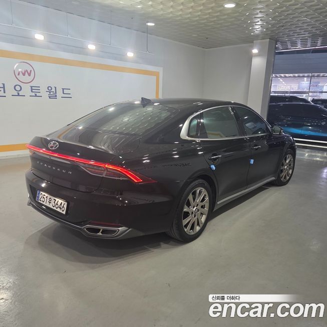 Hyundai Grandeur 2021