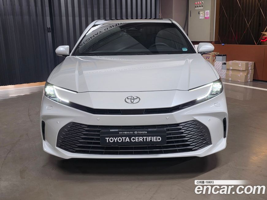 Toyota Camry 2025