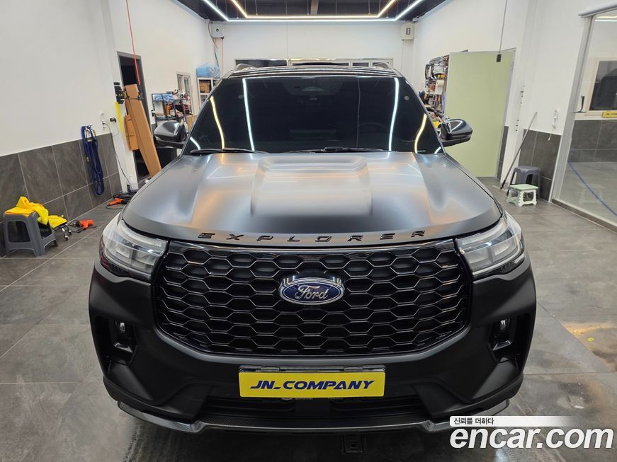 Ford Explorer 2025