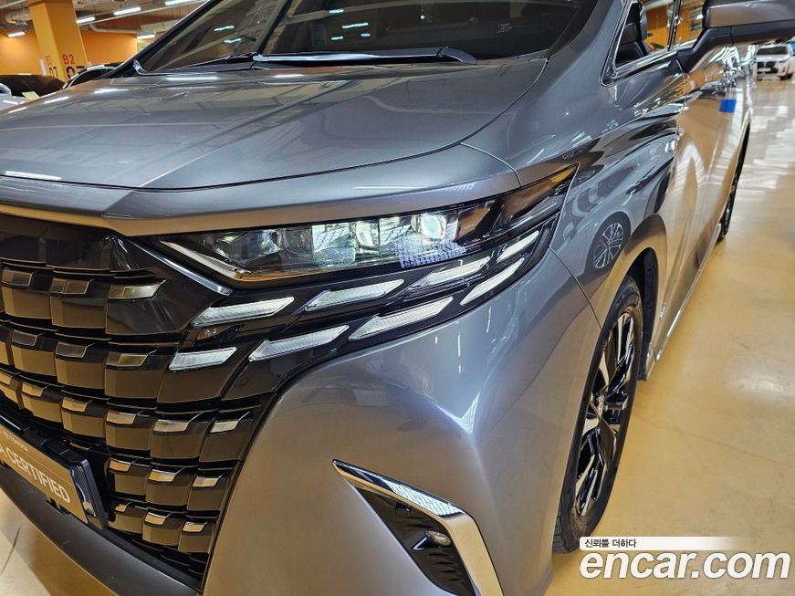 Toyota Alphard 2024