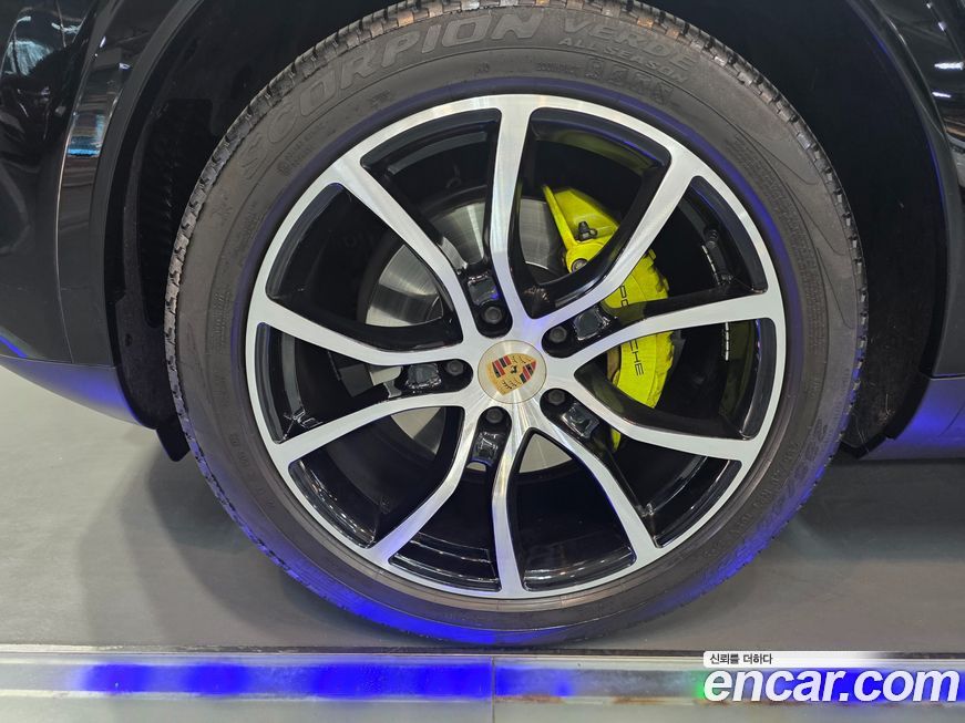 Porsche Cayenne 2023